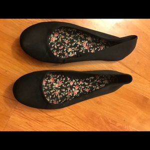 Shoes - Black ballet flats Shoes - Black ballet flats